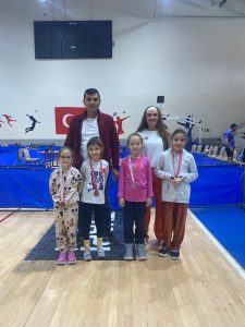 Cumhuriyet Coşkusu Kürsüde Taçlandı